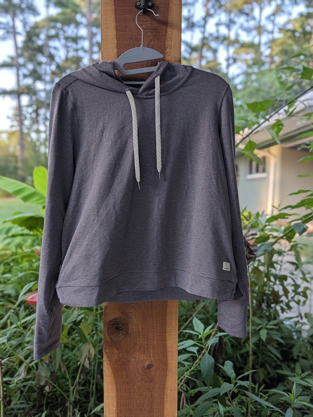 Vuori Womens Lightweight Hooded Pullover Sweater - Charcoal Gray